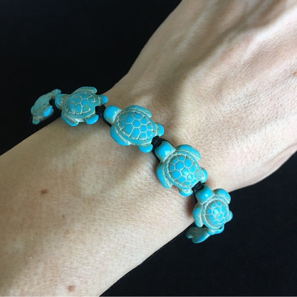 Faux Turquoise Blue Fashion Jewelry Turtle Bracelet - Picture 1 of 6